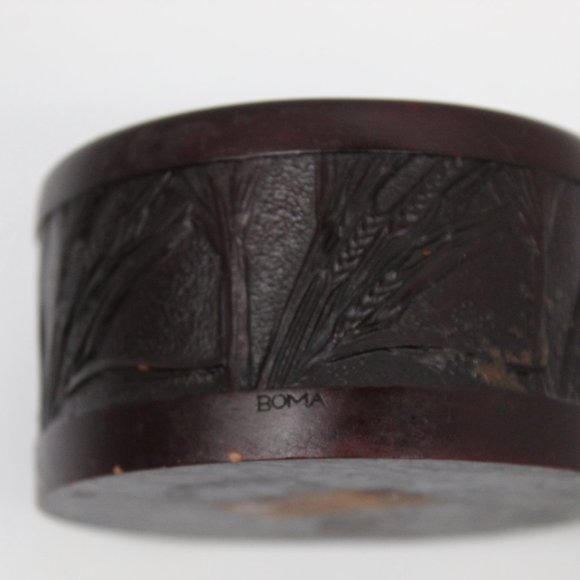 Vintage Bear Design Red Resin Trinket Box As-is - Picture 7 of 9